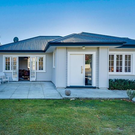 Gem On Gillean - Havelock North Holiday Home ภายนอก รูปภาพ