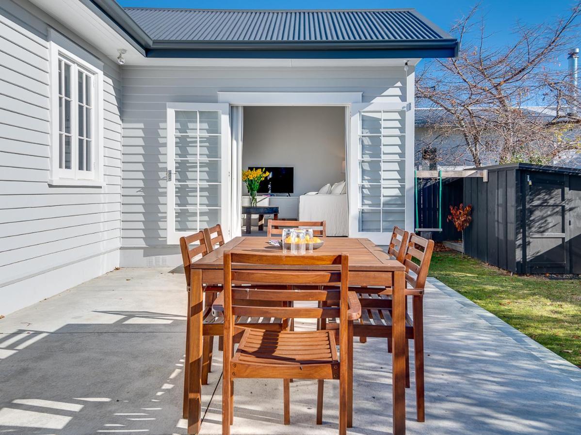 Gem On Gillean - Havelock North Holiday Home ภายนอก รูปภาพ
